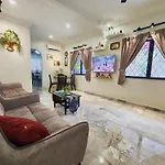 Taman Pelangi, Persiaran Halaman Ampang 3